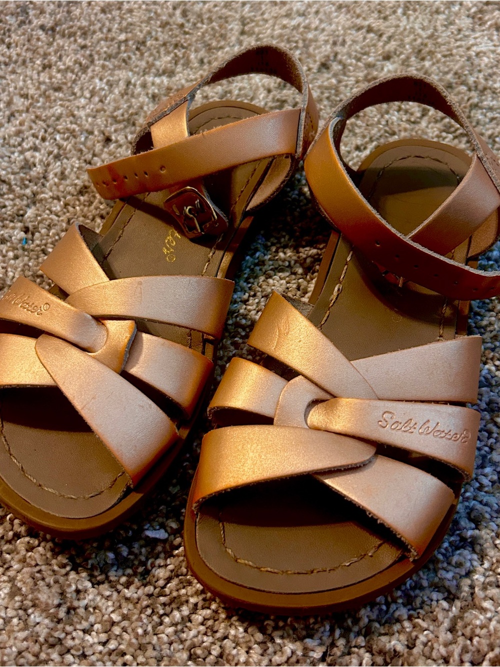 Salt Water Sandals by Hoy Metallic Bronze/Tan Kids Leather Sandals Size 1 Girls